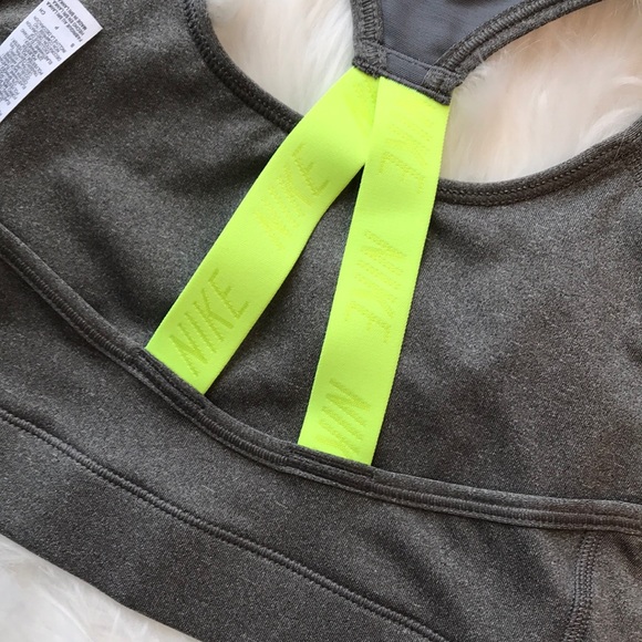 🌸 2 for $30 🌸 Nike sports bra - Picture 3 of 3